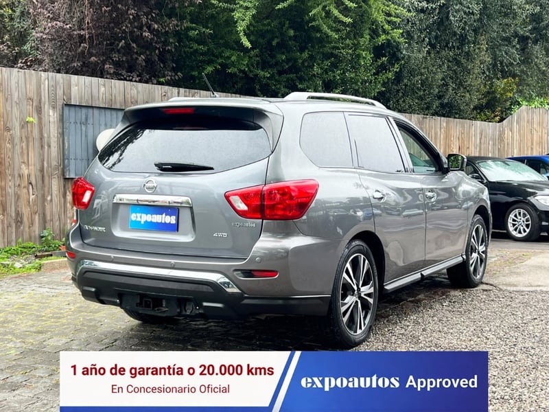 Nissan PATHFINDER EXCLUSIVE 4X4 3.5 2018 - Imagen 6 de 10