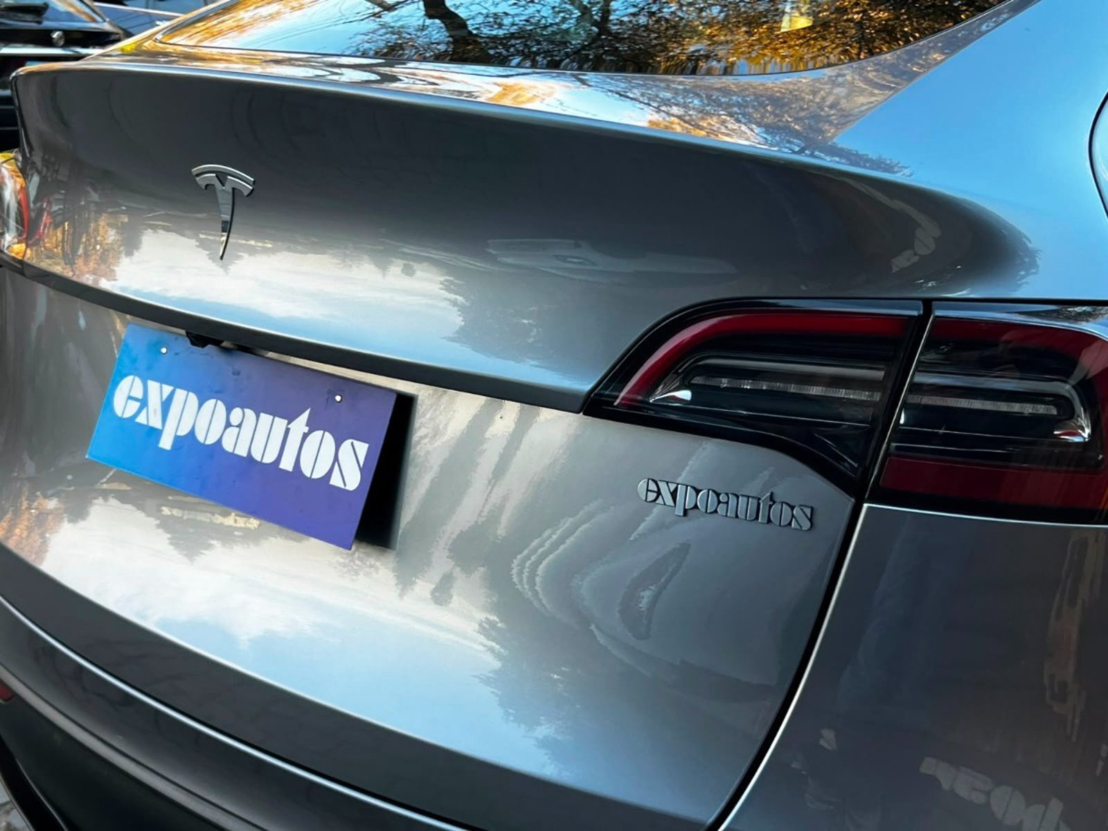 TESLA MODEL Y STANDARD RANGE RWD 2024 - Imagen 8 de 10
