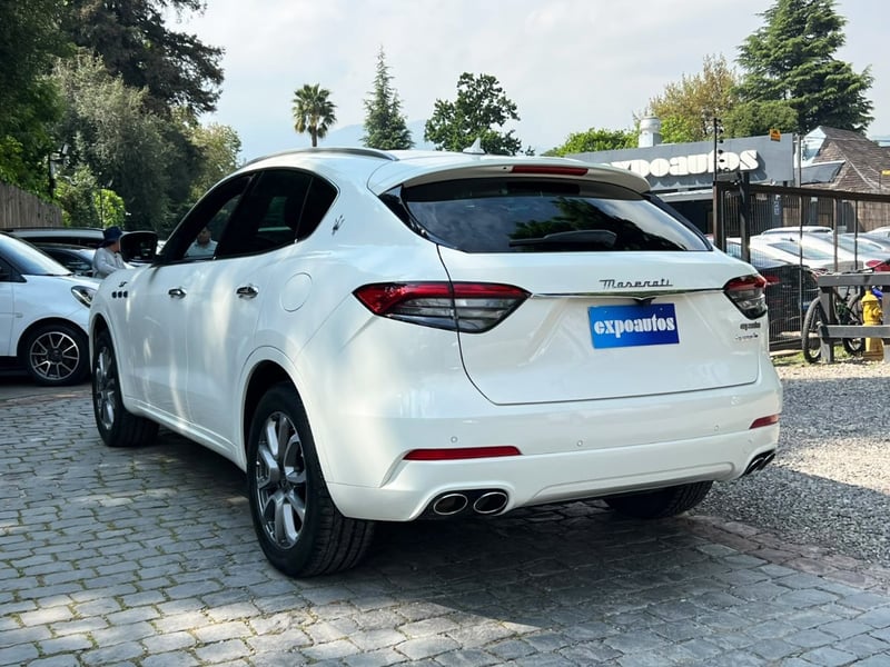 Maserati LEVANTE GT HYBRID AWD 2.0 2024 - Imagen 4 de 10