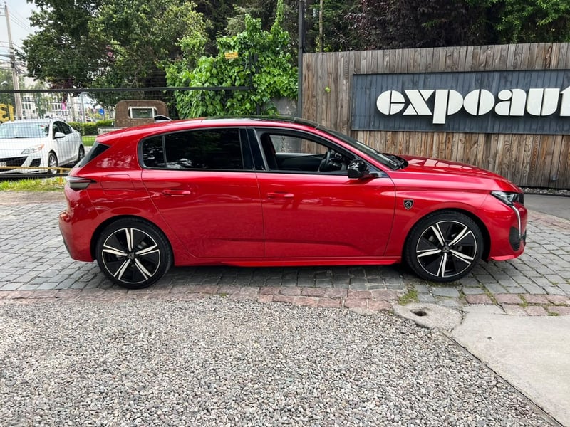 Peugeot 308 1.2 GT AT 2025 - Imagen 7 de 9
