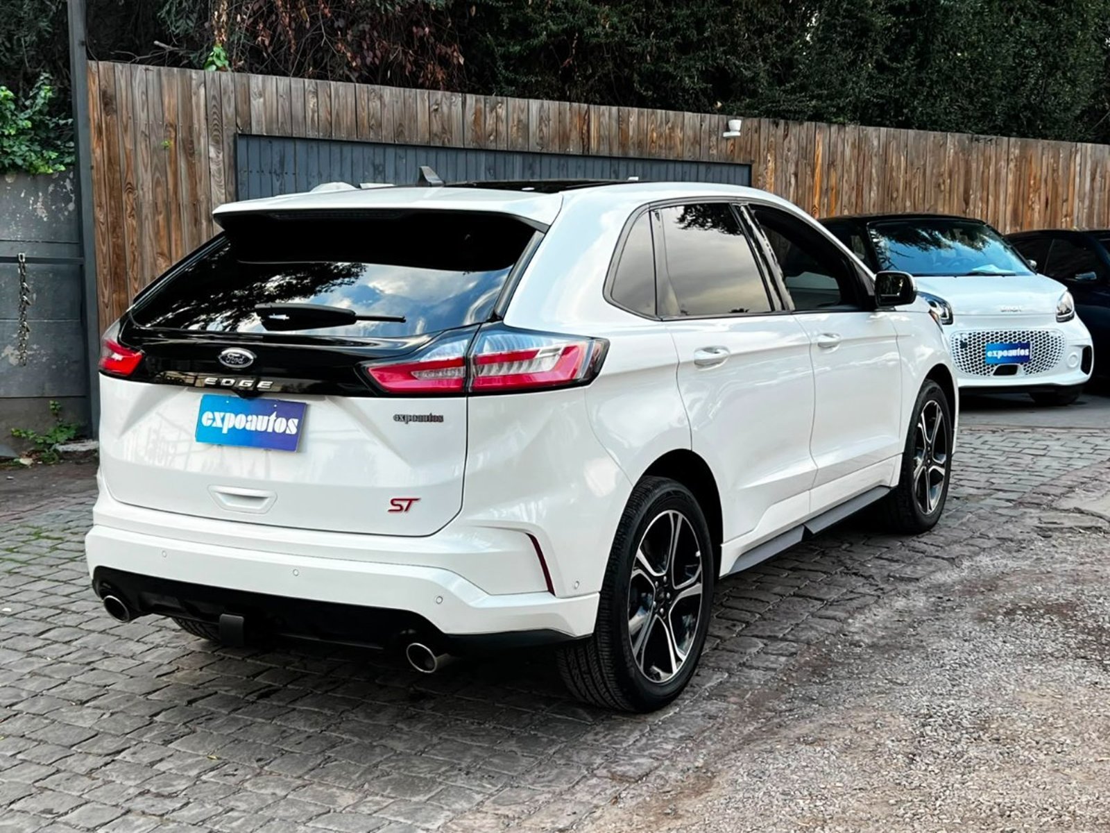 Ford EDGE ST 2.7 AWD ECOBOOST 2023 - Imagen 6 de 10