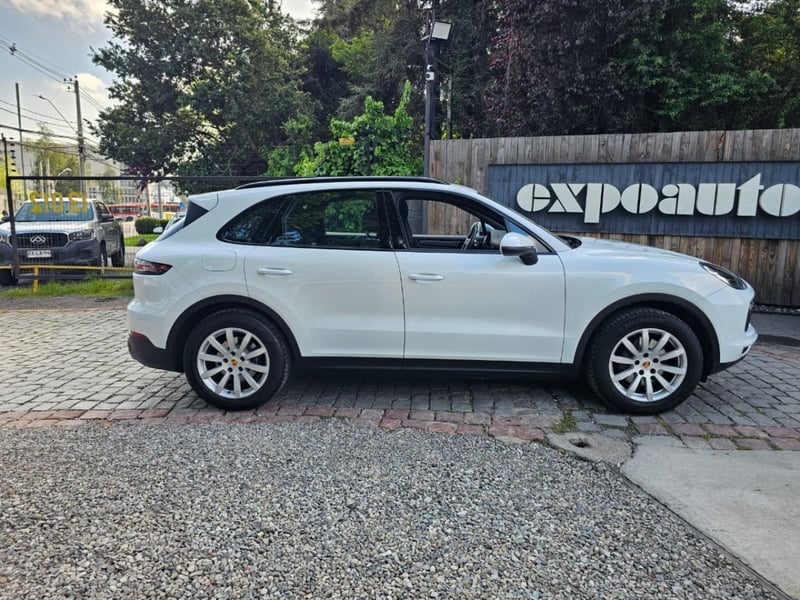 Porsche CAYENNE 3.0 TURBO 2019 - Imagen 7 de 9