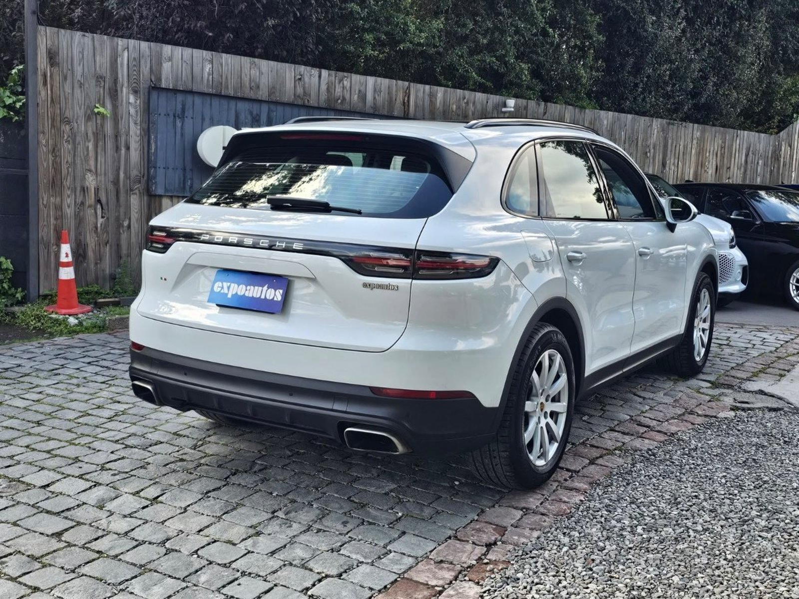 Porsche CAYENNE 3.0 TURBO 2019 - Foto 4 de 9