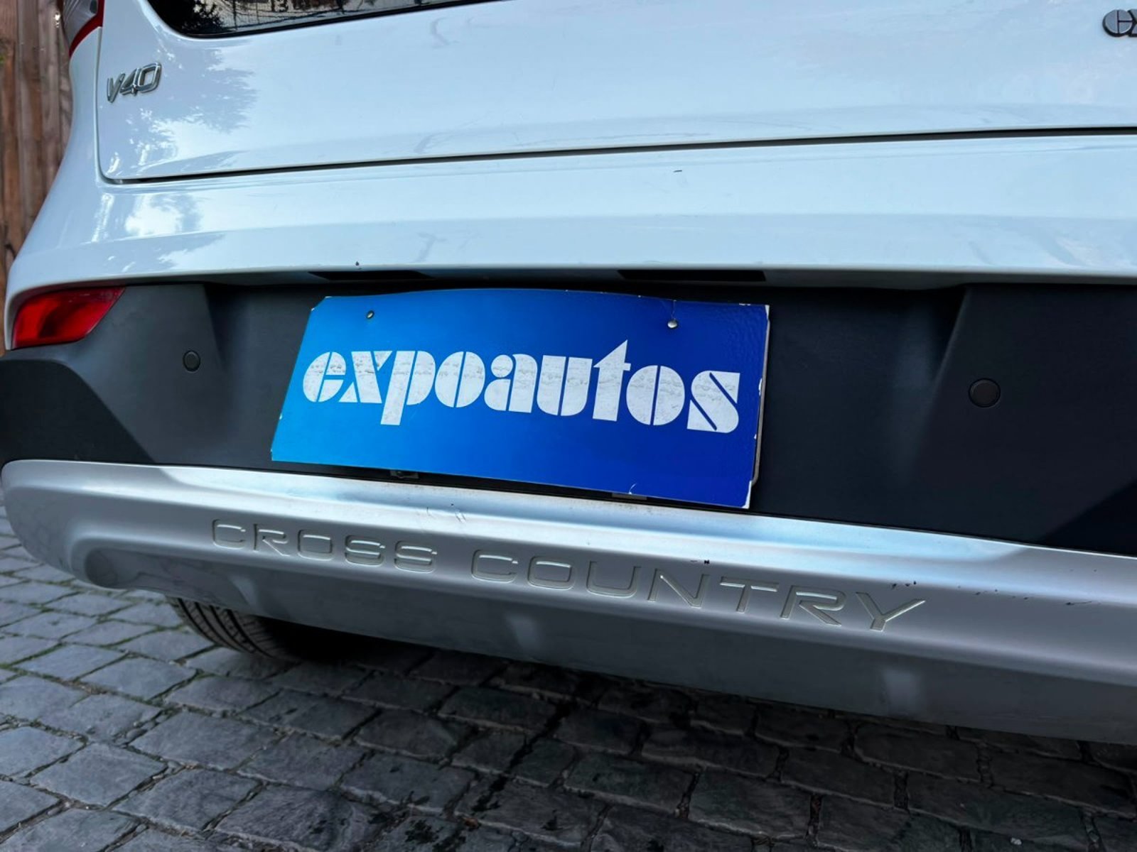 VOLVO V40 CROSS COUNTRY D2 2019 - Imagen 8 de 9