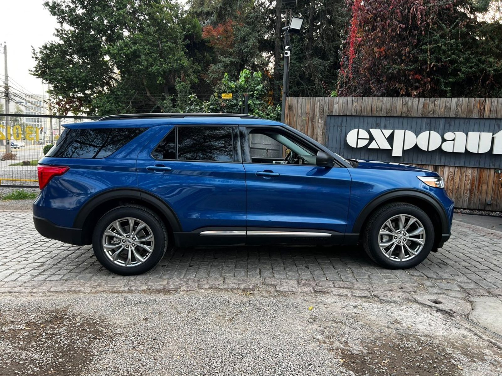 Ford EXPLORER 2.3 4WD XLT ECOBOOST 2023 - Imagen 7 de 10