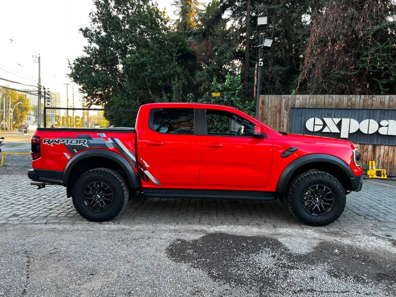 Ford RANGER RAPTOR 3.0 4WD 2025 - Imagen 8 de 10
