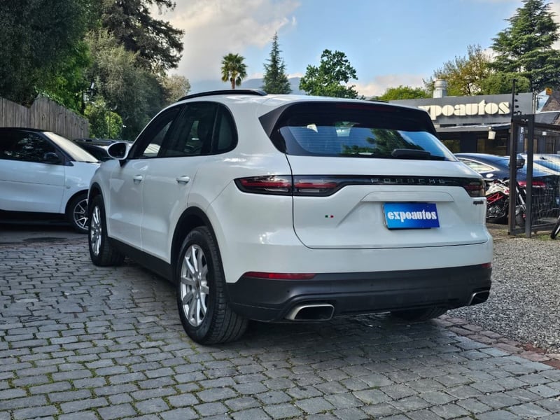 Porsche CAYENNE 3.0 TURBO 2019 - Imagen 6 de 9