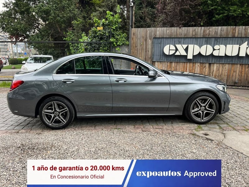 Mercedes-Benz C200 LOOK AMG 2.0 2021 - Imagen 7 de 10
