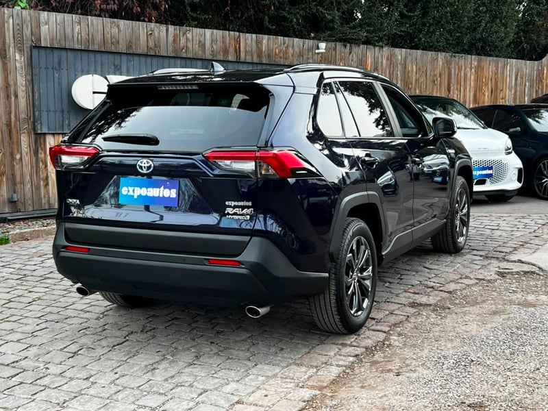 Toyota RAV 4 XLE HYBRID CVT 2.5 2024 - Imagen 4 de 10