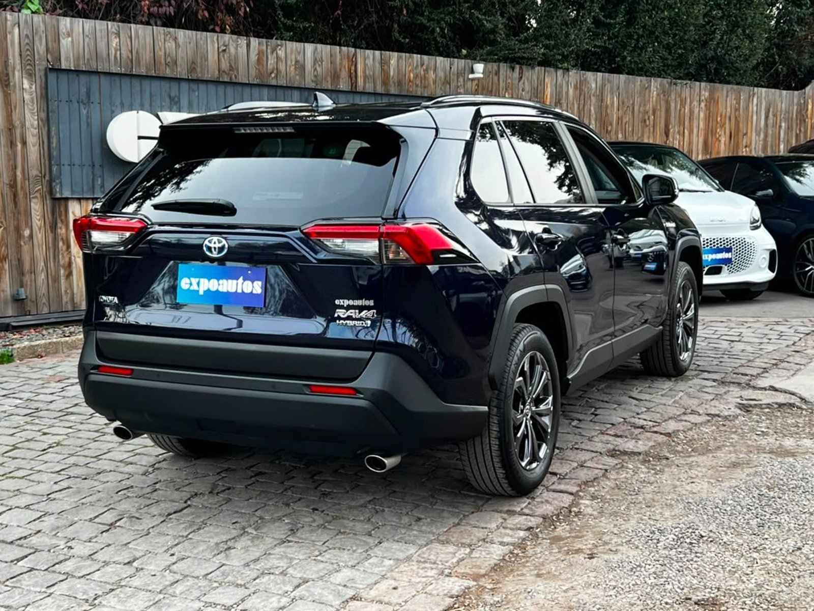 Toyota RAV 4 XLE HYBRID CVT 2.5 2024 - Imagen 4 de 10