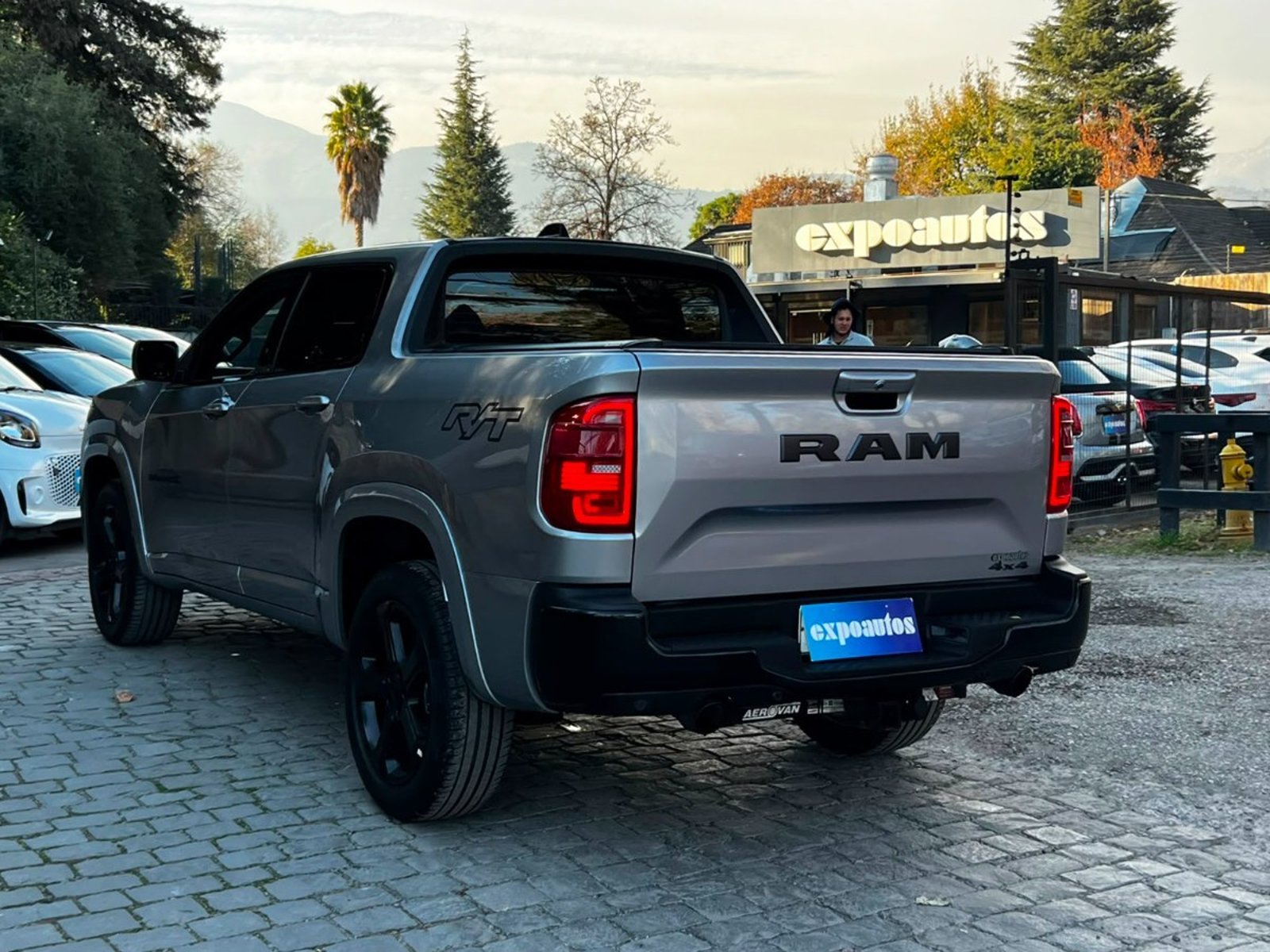 RAM RAMPAGE R/T 2.0 4x4 2025 - Foto 4 de 10