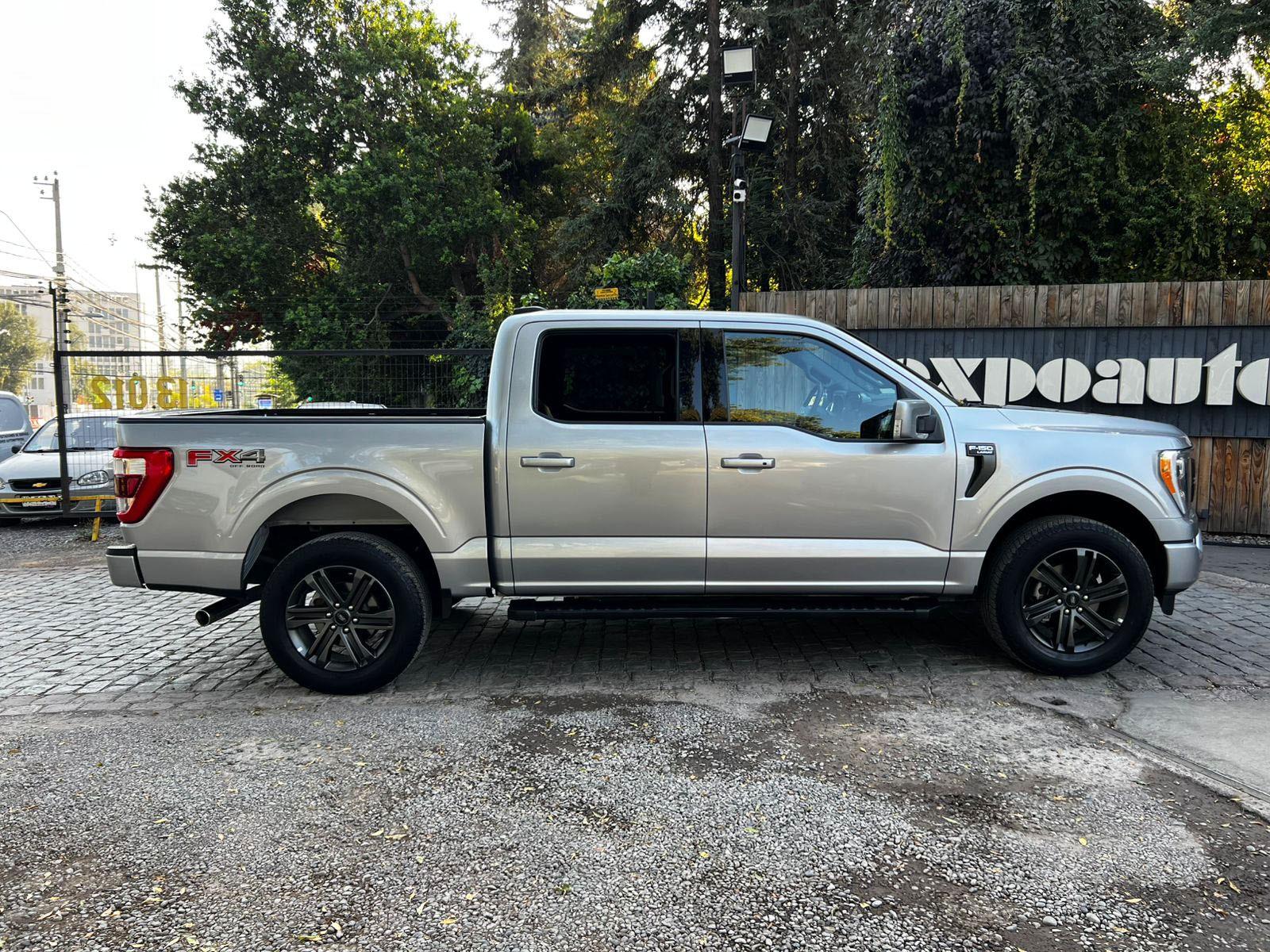 Ford F-150 LARIAT SPORT 5.0 2023 - Imagen 7 de 10