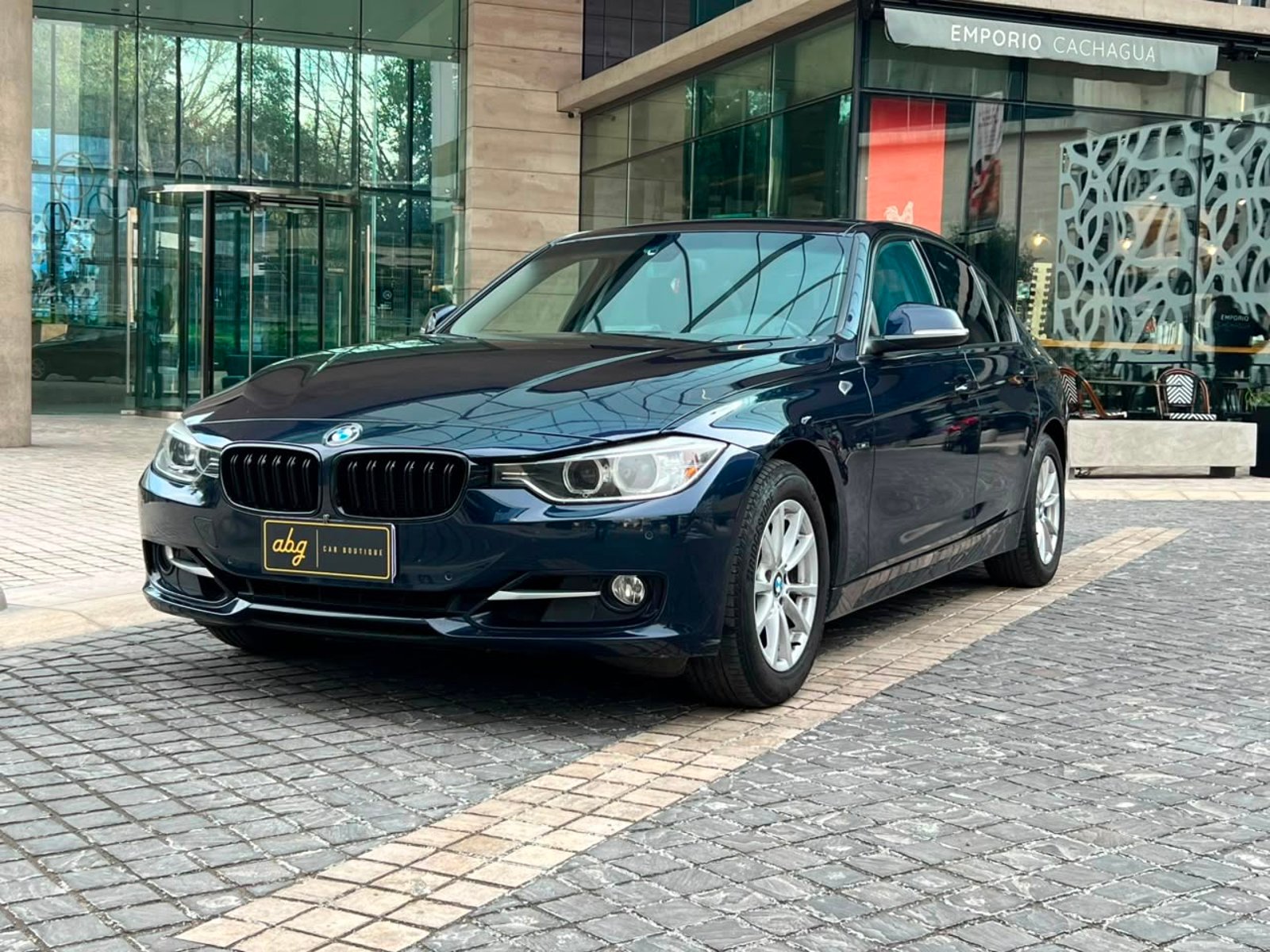 BMW 320 2014 - Foto 3 de 20