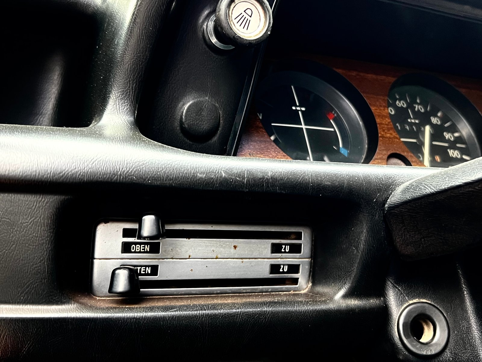 BMW 2002 1975 - Imagen 19 de 20