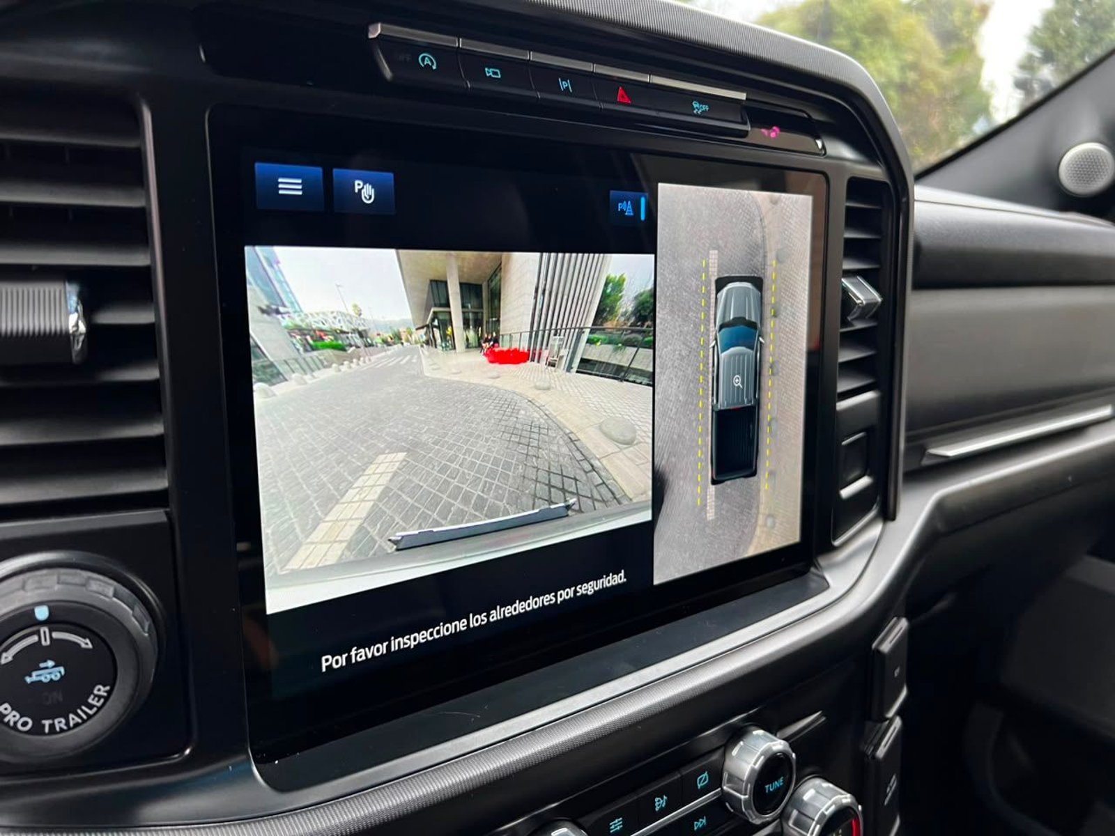 Ford F-150 2021 - Imagen 14 de 20