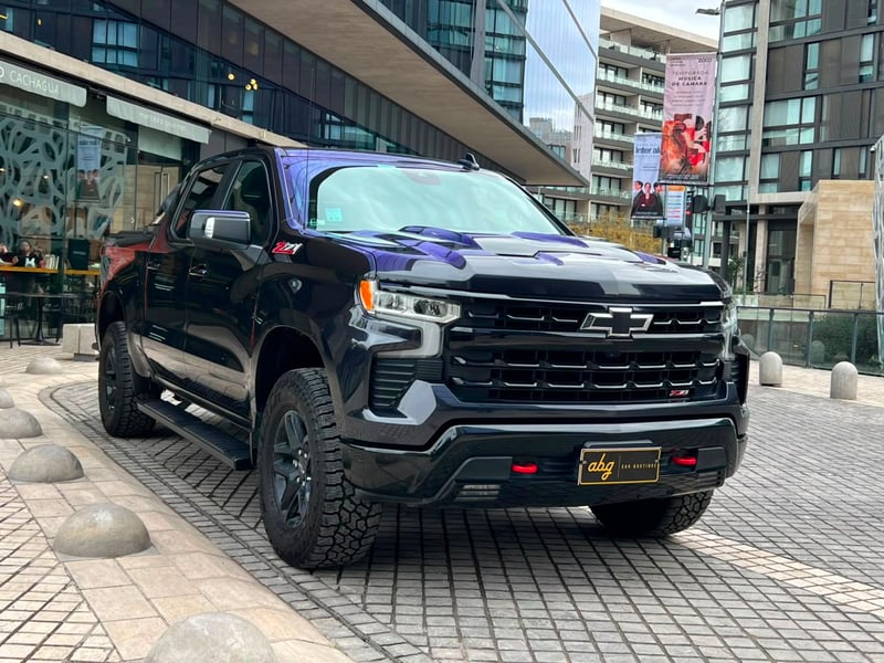 Chevrolet SILVERADO 2024