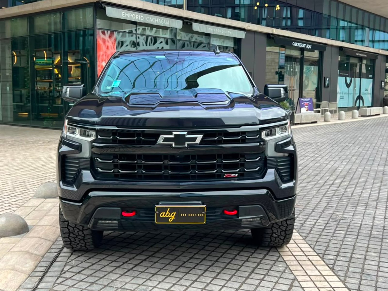 Chevrolet SILVERADO 2024 - Foto 2 de 20