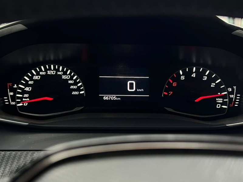 Peugeot 208 2021 - Imagen 8 de 8