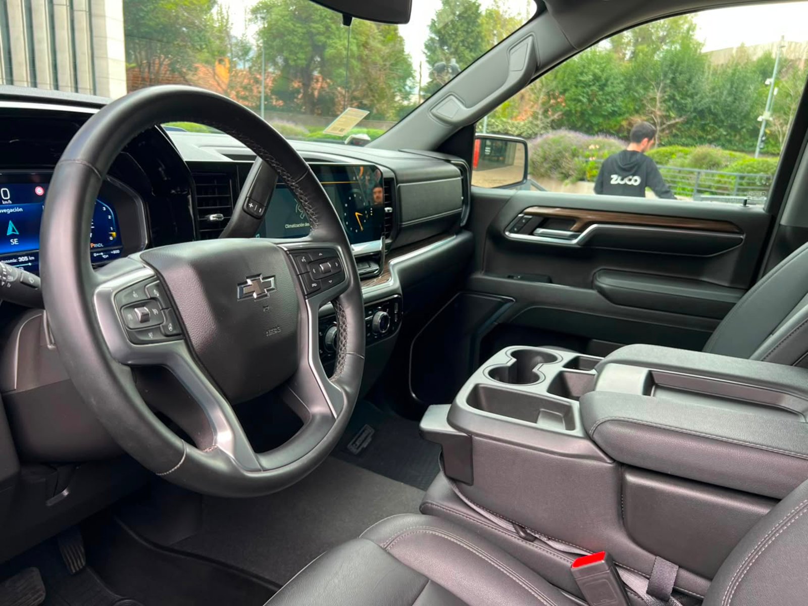 Chevrolet SILVERADO 2024 - Imagen 11 de 20
