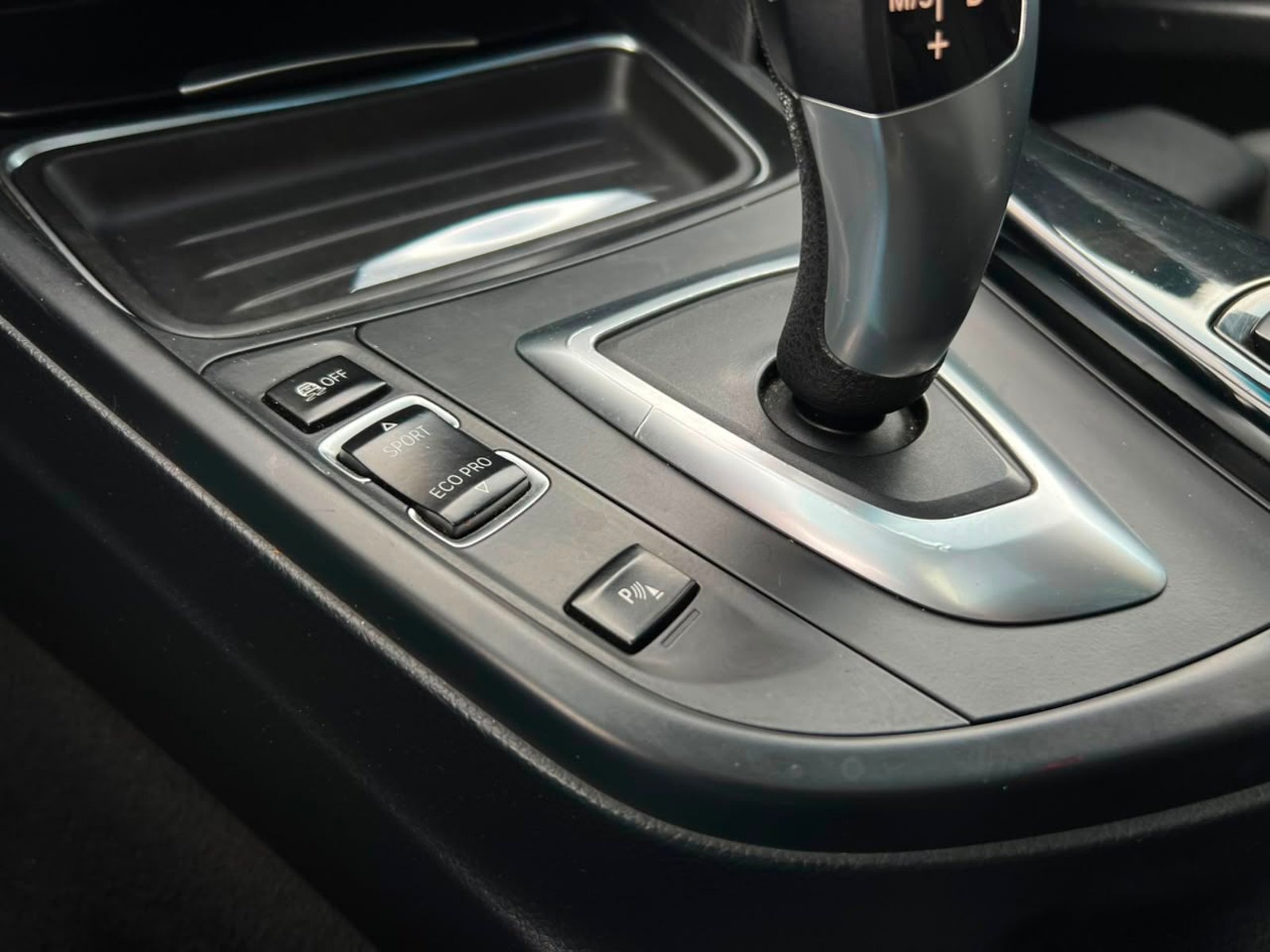 BMW 320 2014 - Imagen 19 de 20