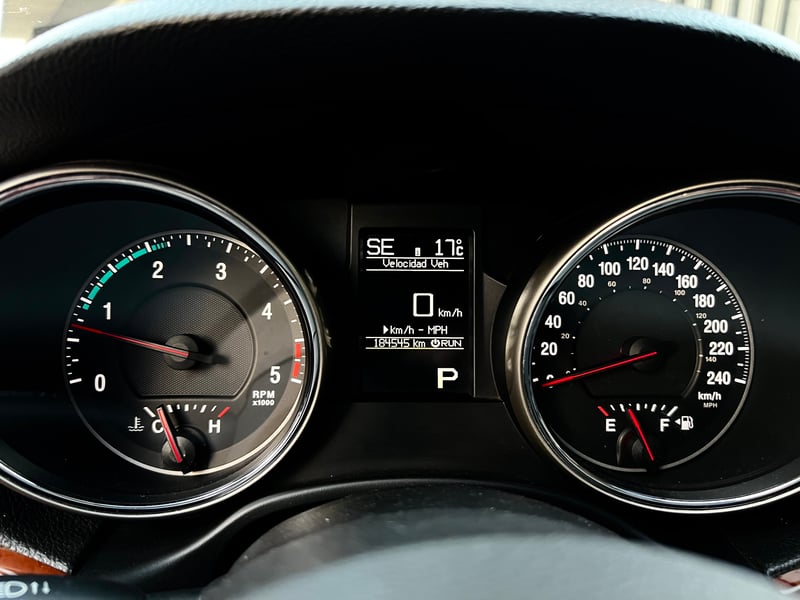 Jeep GRAND CHEROKEE 2013 - Imagen 11 de 20