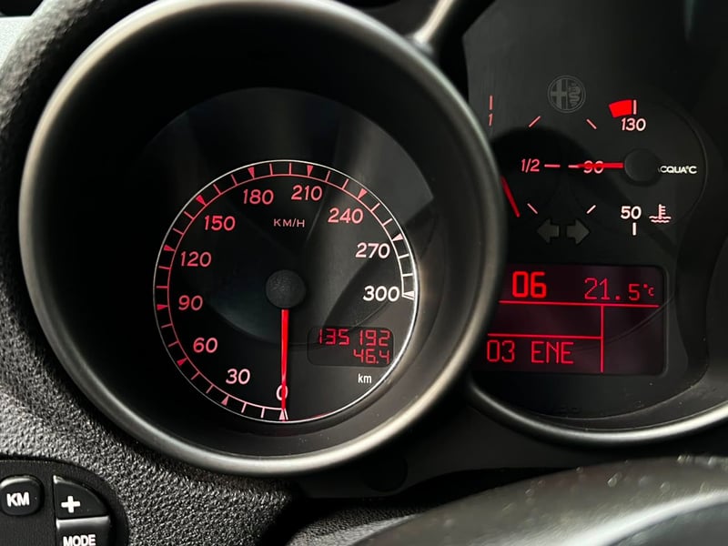 Alfa Romeo 147 2003 - Imagen 12 de 18