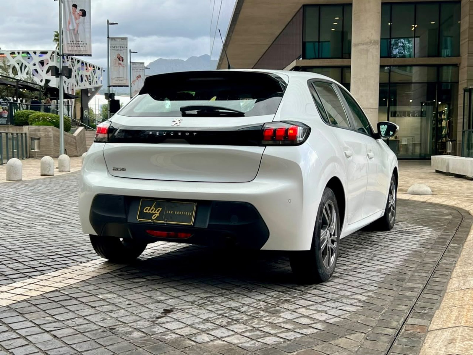 Peugeot 208 2021 - Foto 4 de 8