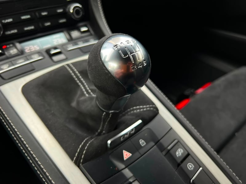 Porsche CAYMAN 2021 - Imagen 17 de 20