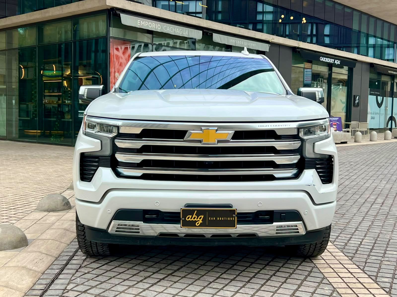 Chevrolet SILVERADO 2024 - Foto 2 de 20