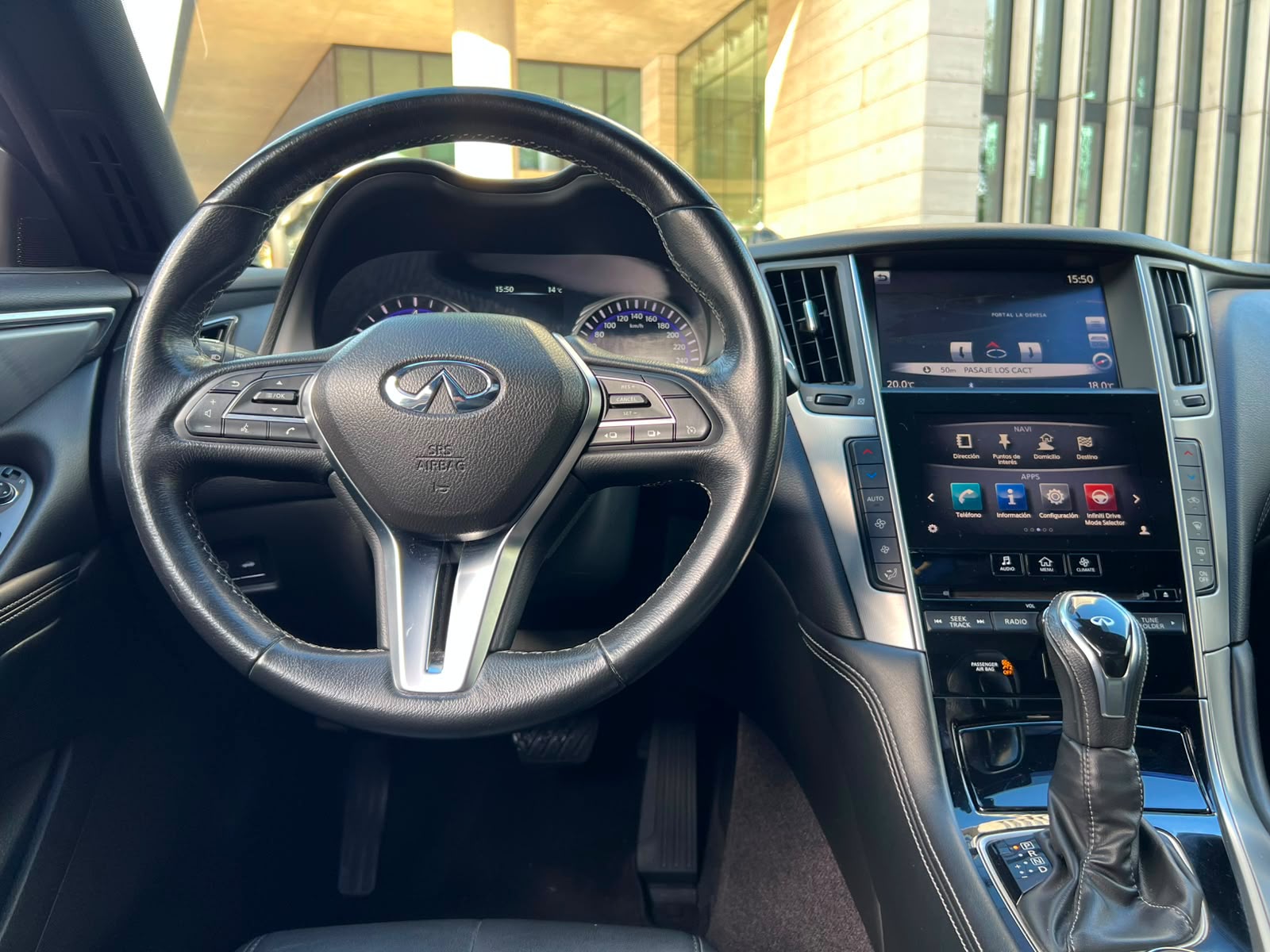 Infiniti Q60 2018 - Imagen 11 de 20
