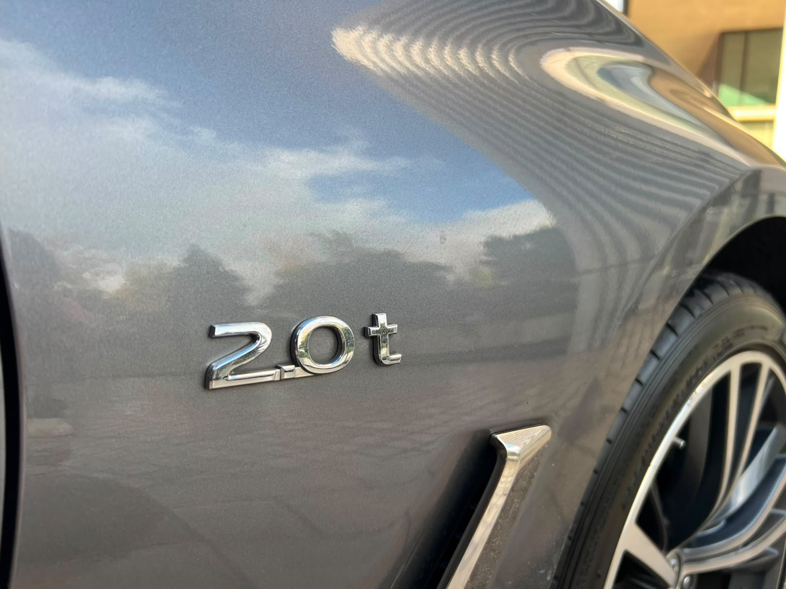 Infiniti Q60 2018 - Imagen 8 de 20