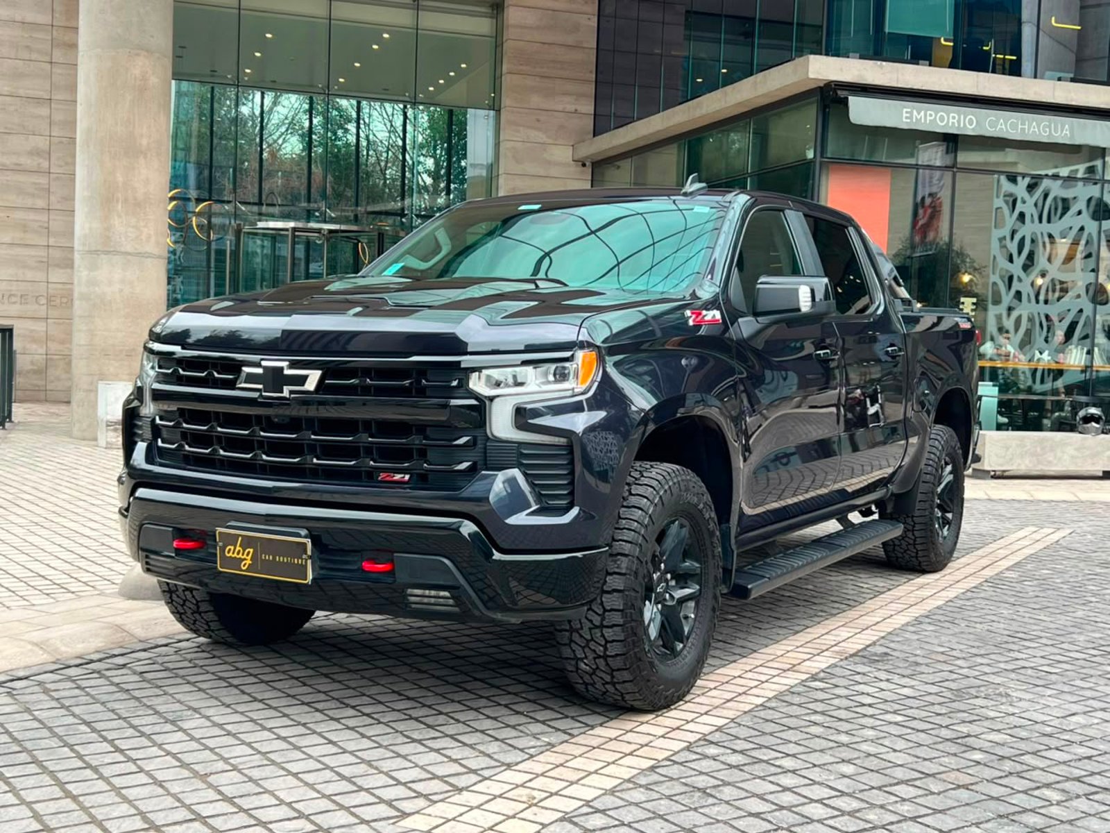 Chevrolet SILVERADO 2024 - Imagen 3 de 20