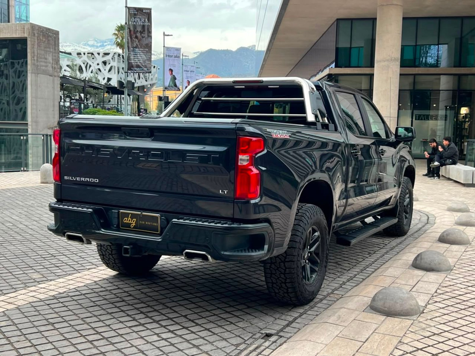 Chevrolet SILVERADO 2024 - Imagen 4 de 20