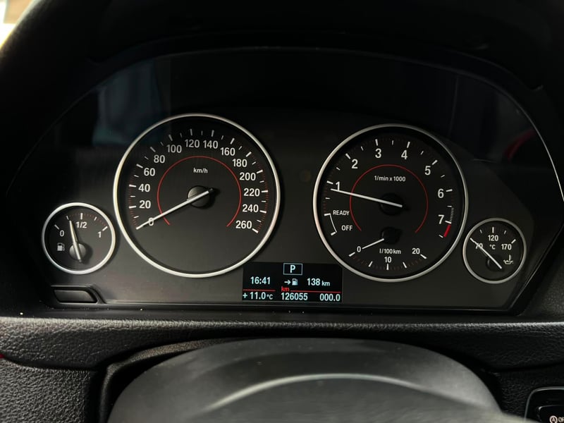 BMW 320 2014 - Imagen 14 de 20