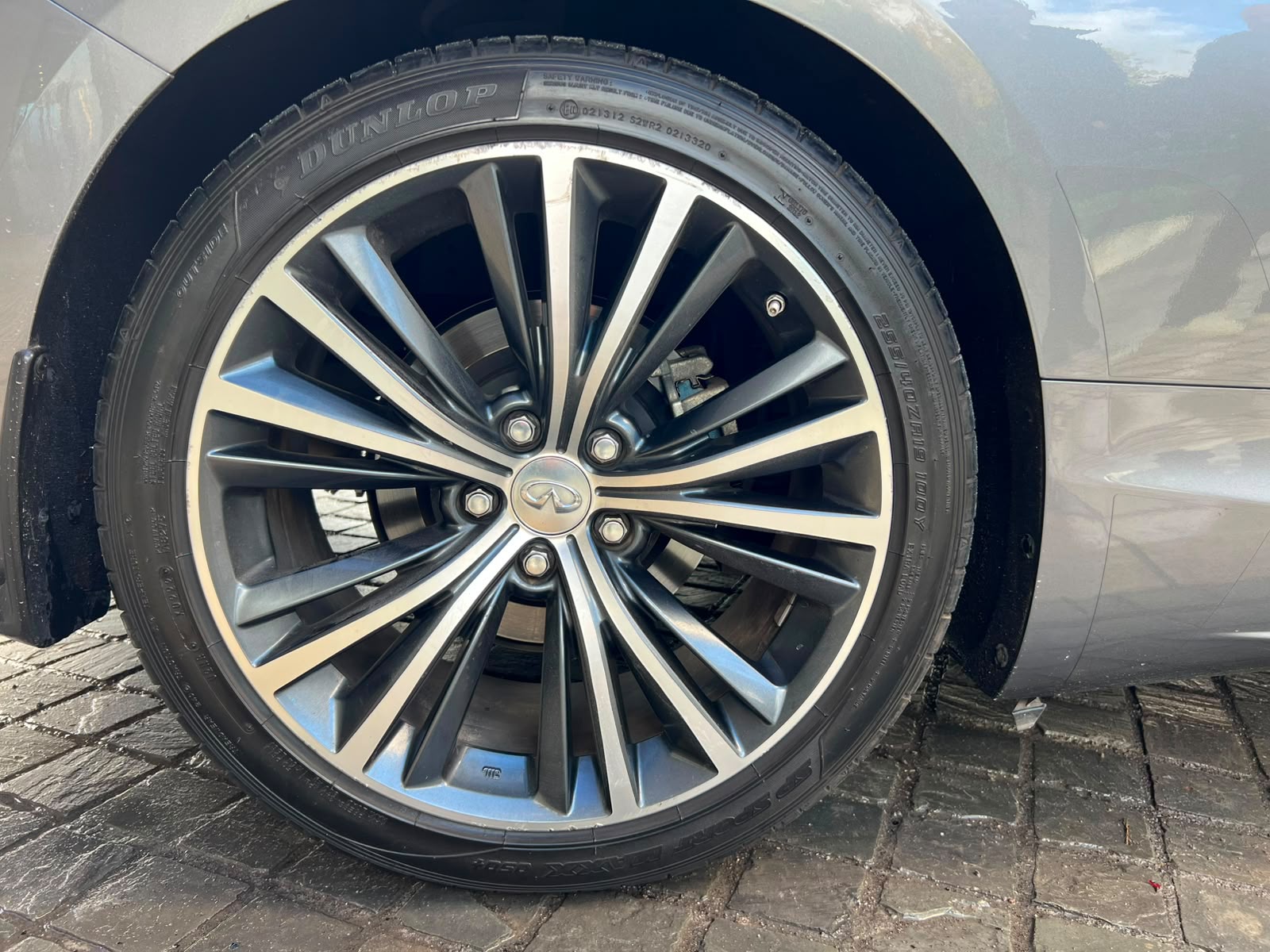 Infiniti Q60 2018 - Imagen 9 de 20