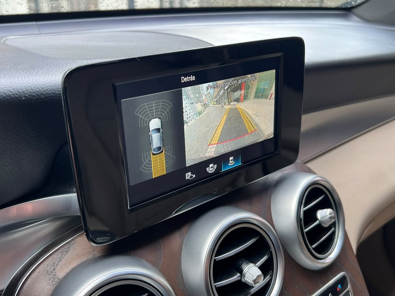 Mercedes-Benz GLC 220D 2022 - Imagen 14 de 20