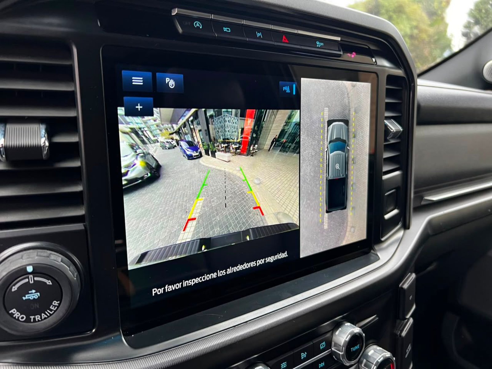 Ford F-150 2021 - Imagen 12 de 20