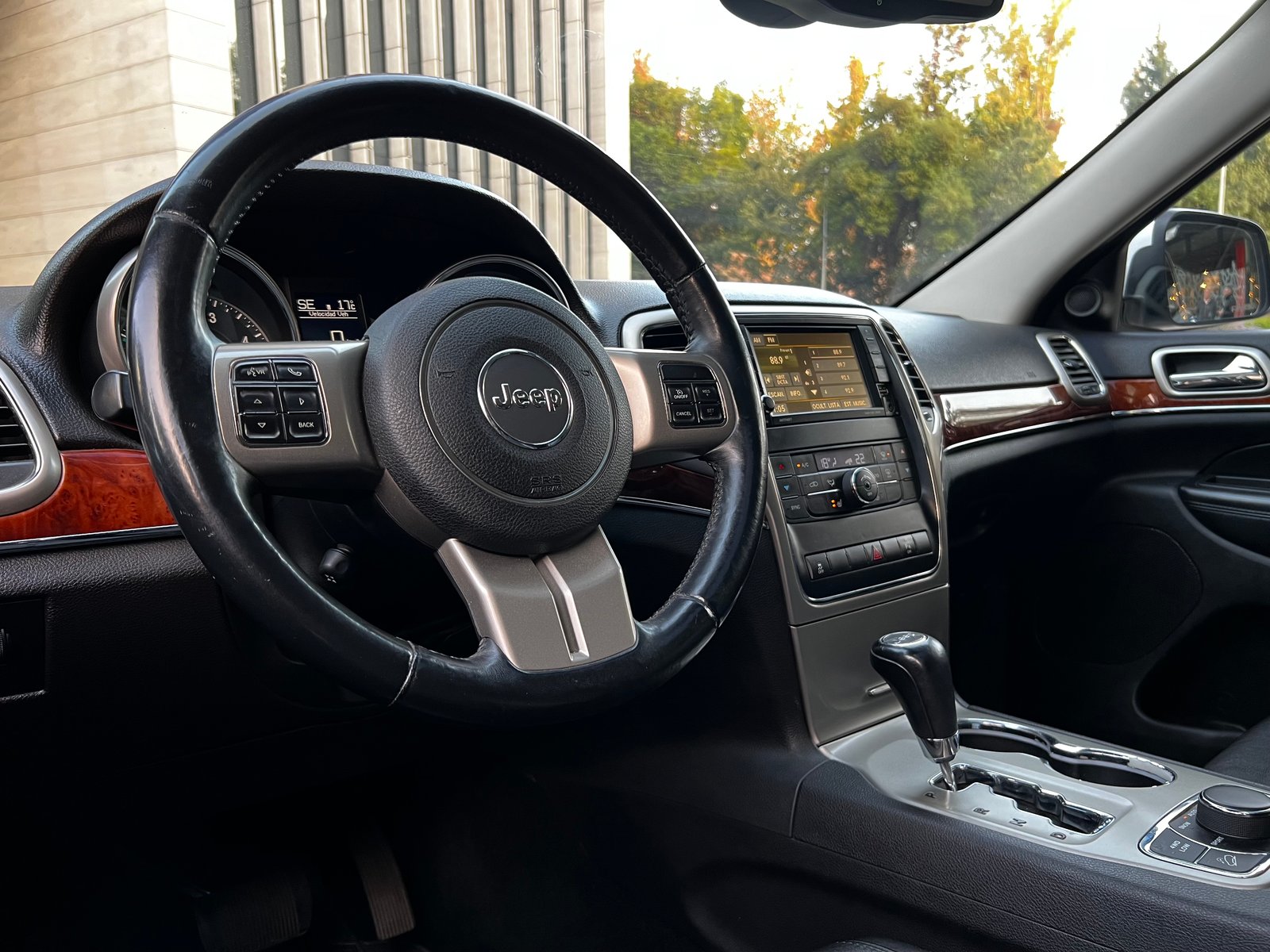 Jeep GRAND CHEROKEE 2013 - Imagen 8 de 20
