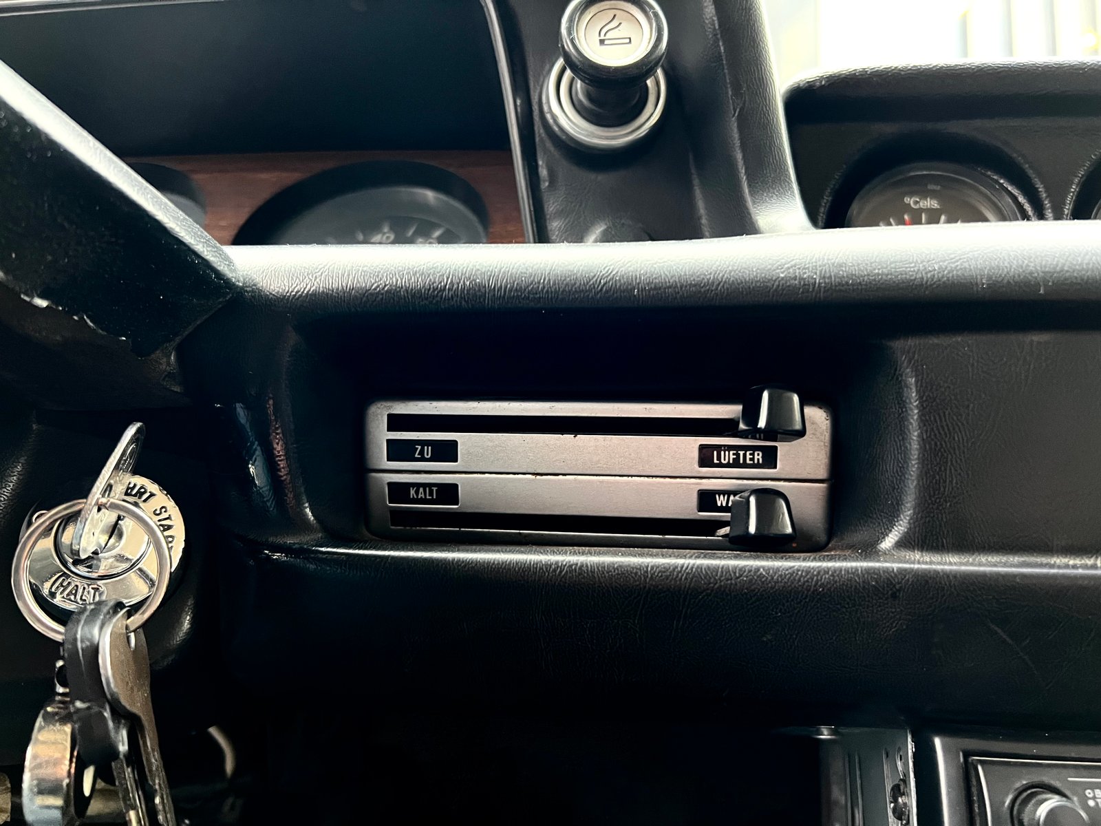 BMW 2002 1975 - Imagen 16 de 20