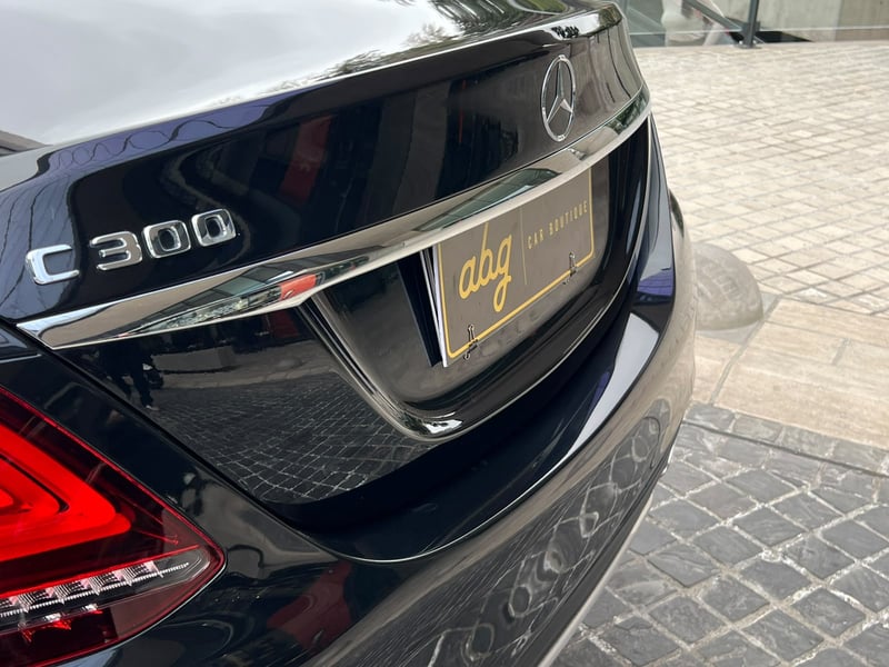 Mercedes-Benz C300 2022 - Imagen 7 de 20