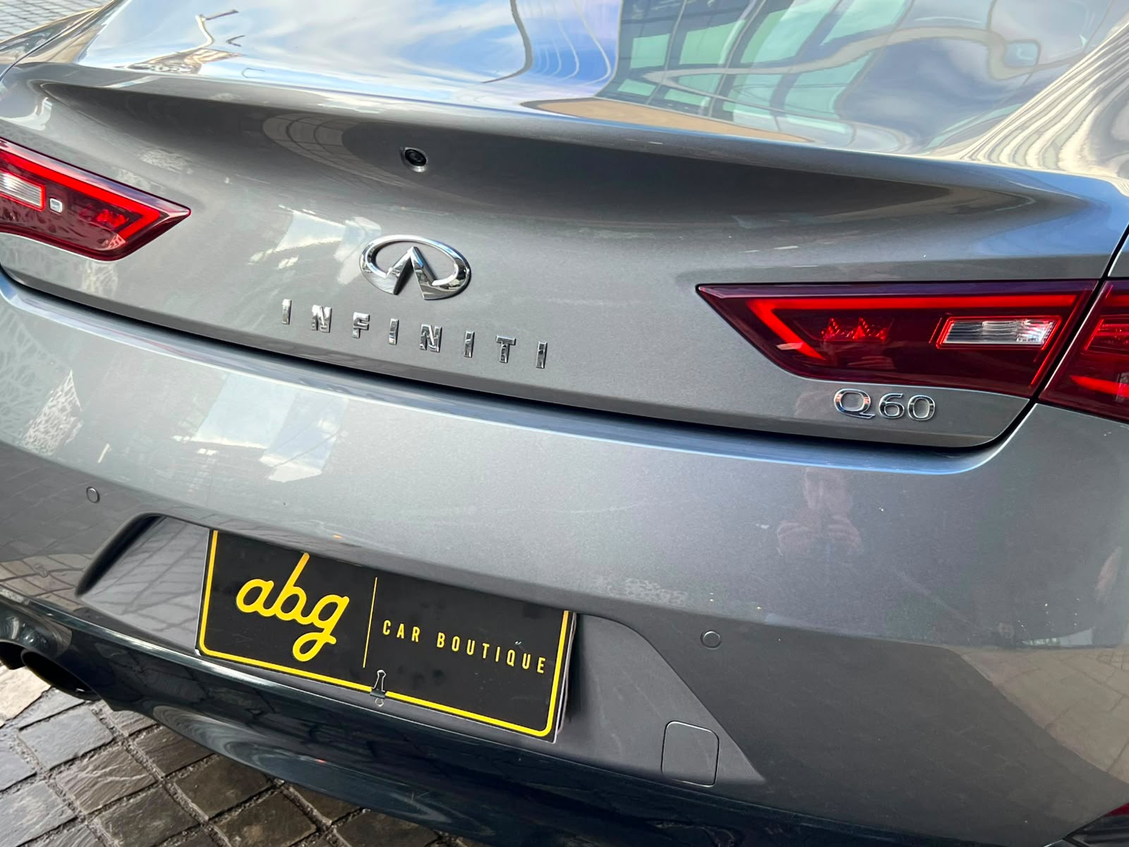 Infiniti Q60 2018 - Imagen 7 de 20