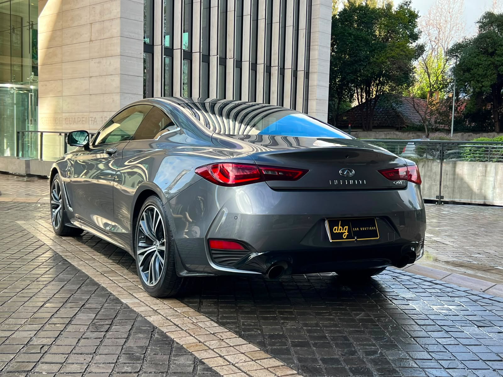 Infiniti Q60 2018 - Imagen 6 de 20