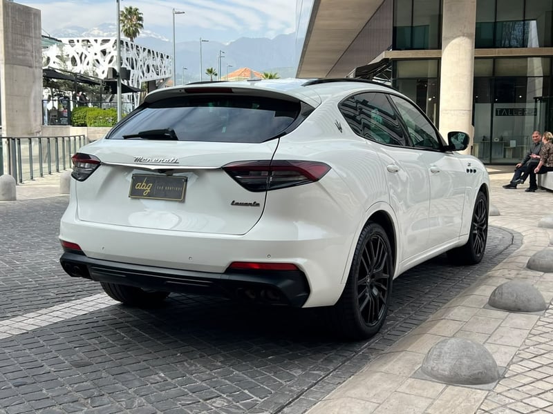Maserati LEVANTE 2022 - Imagen 4 de 20