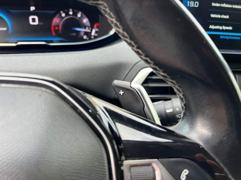 Peugeot 5008 2022 - Imagen 11 de 20