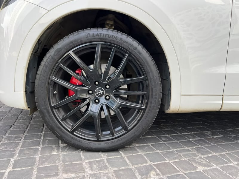 Maserati LEVANTE 2022 - Imagen 10 de 20