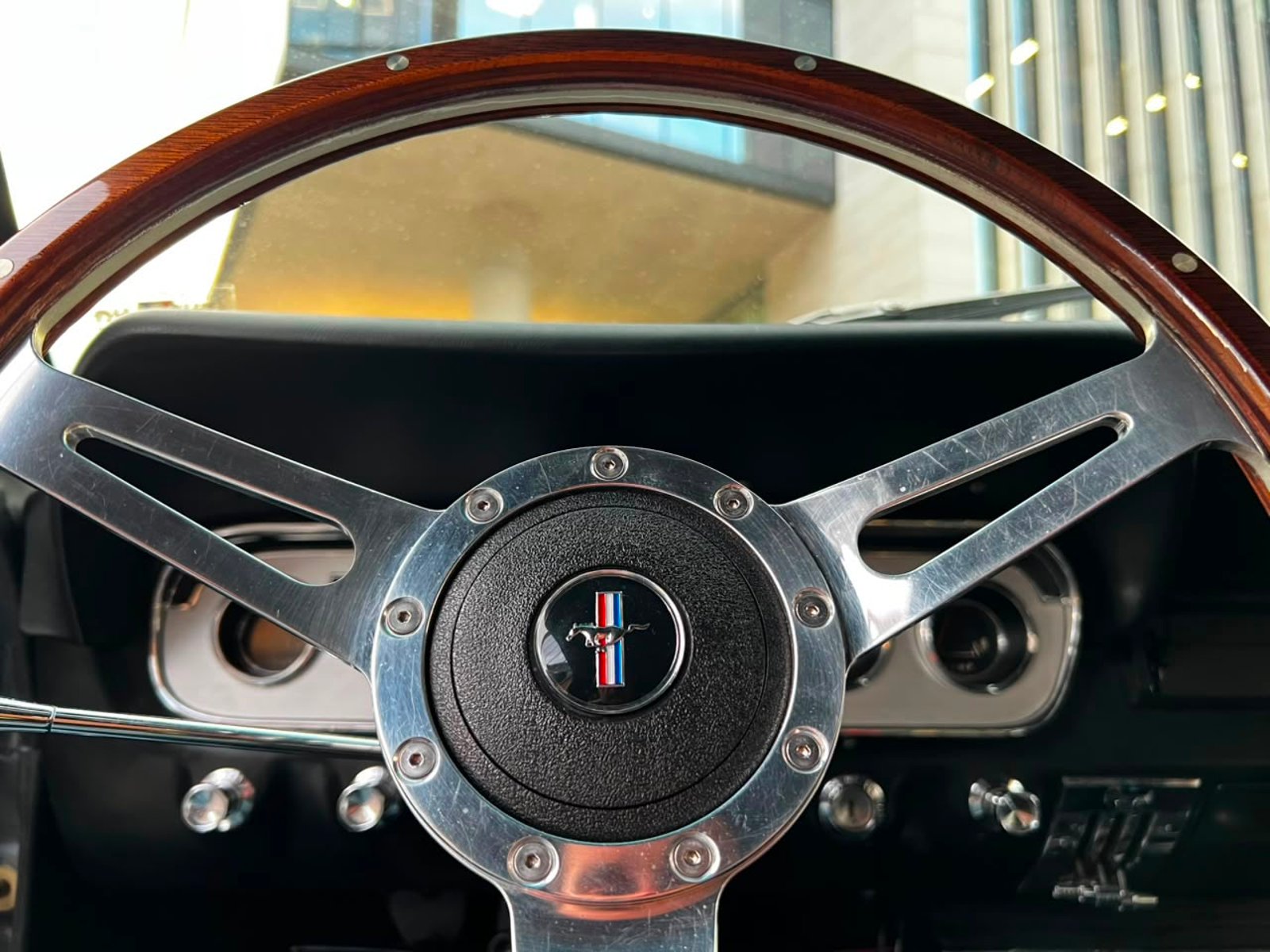 Ford MUSTANG 1966 - Imagen 14 de 20