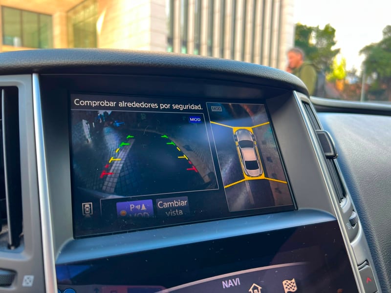 Infiniti Q60 2018 - Imagen 16 de 20