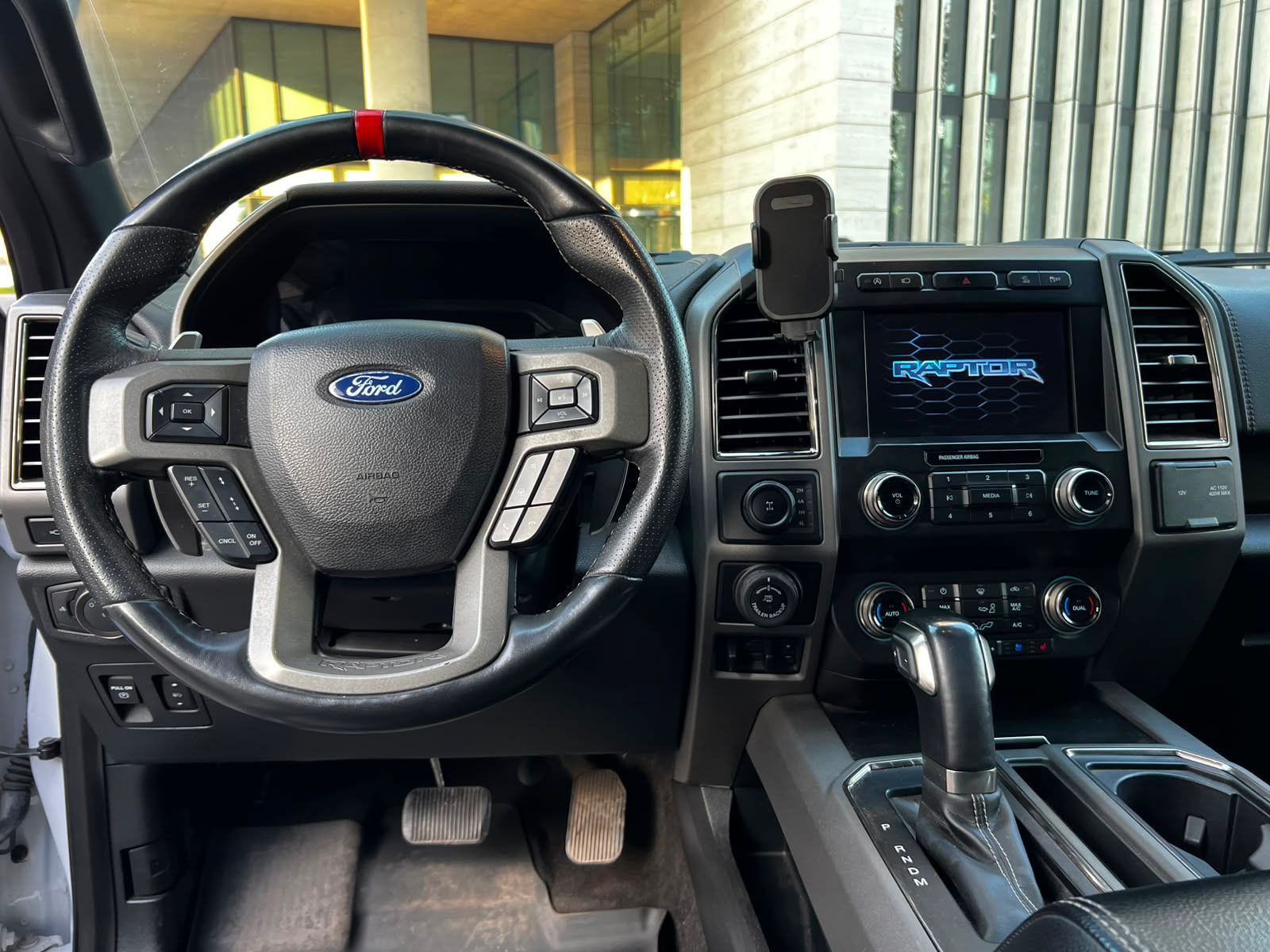 Ford F-150 2020 - Imagen 12 de 20