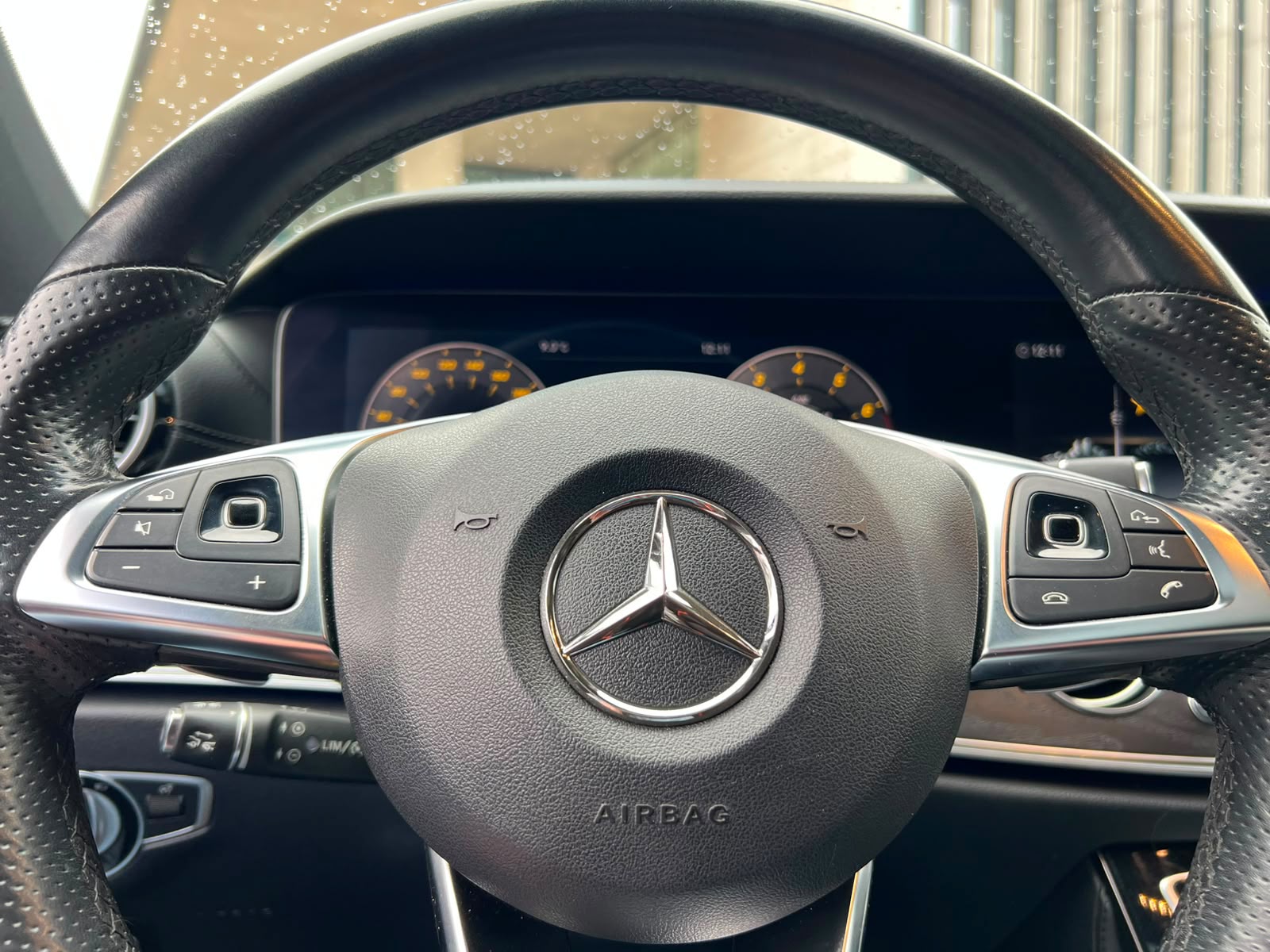 Mercedes-Benz E 43 2018 - Imagen 12 de 20