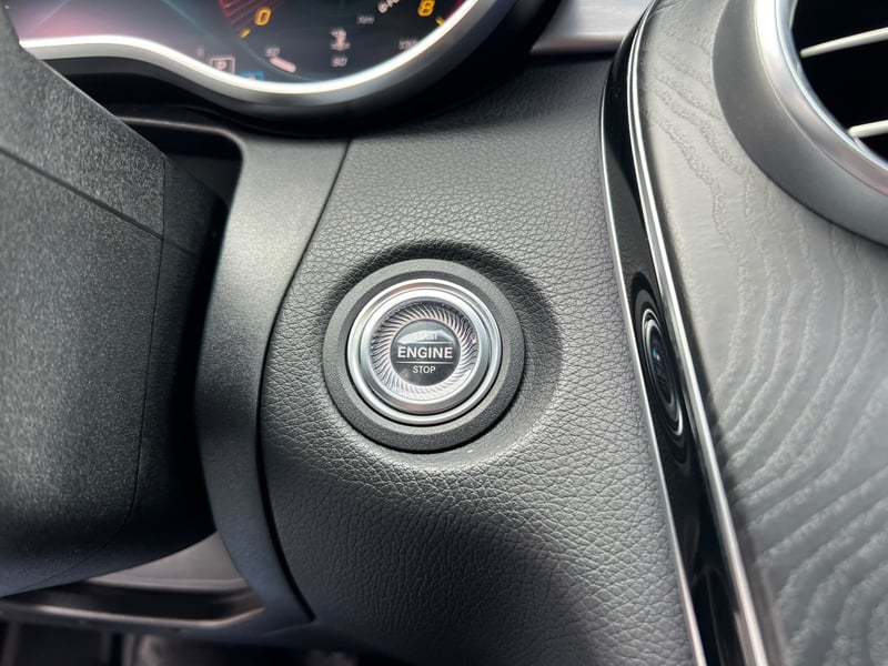 Mercedes-Benz C300 2022 - Imagen 13 de 20